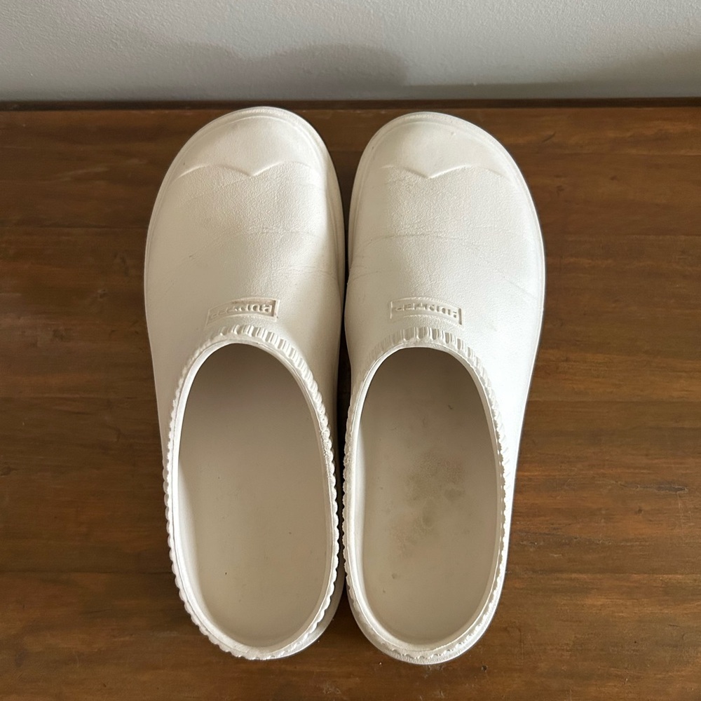 Hunter White clogs